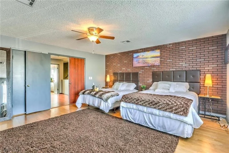 5457 Escondido, Las Vegas, NV 89119