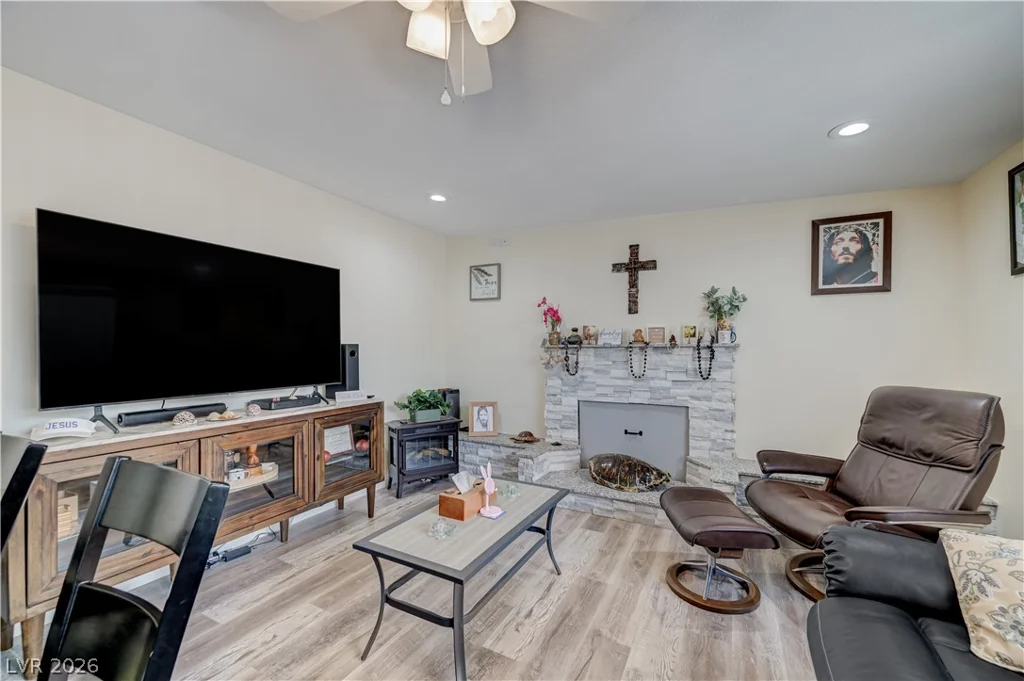 5093 Sun Valley, Las Vegas, NV 89122