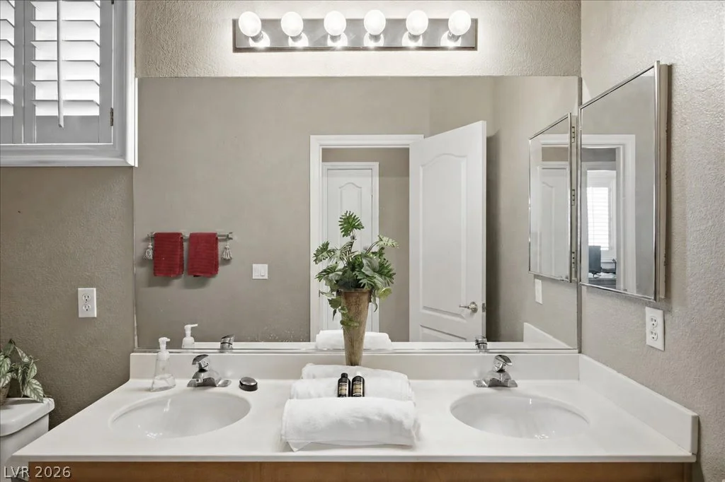 3154 Surf Spray, Las Vegas, NV 89117