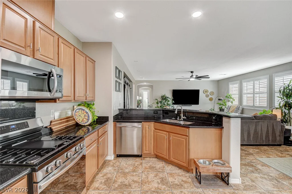 10335 Rugged Mountain, Las Vegas, NV 89166