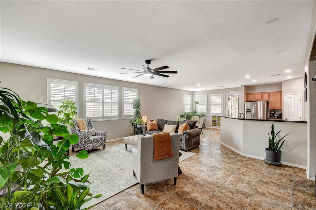 10335 Rugged Mountain, Las Vegas, NV 89166