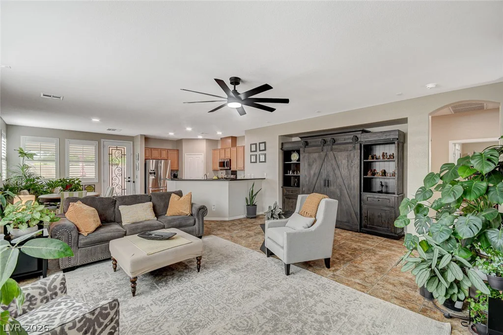 10335 Rugged Mountain, Las Vegas, NV 89166