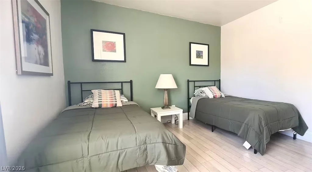 4200 Valley View, Las Vegas, NV 89103