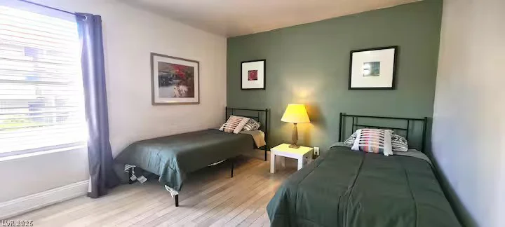 4200 Valley View, Las Vegas, NV 89103