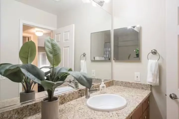 4200 Valley View, Las Vegas, NV 89103