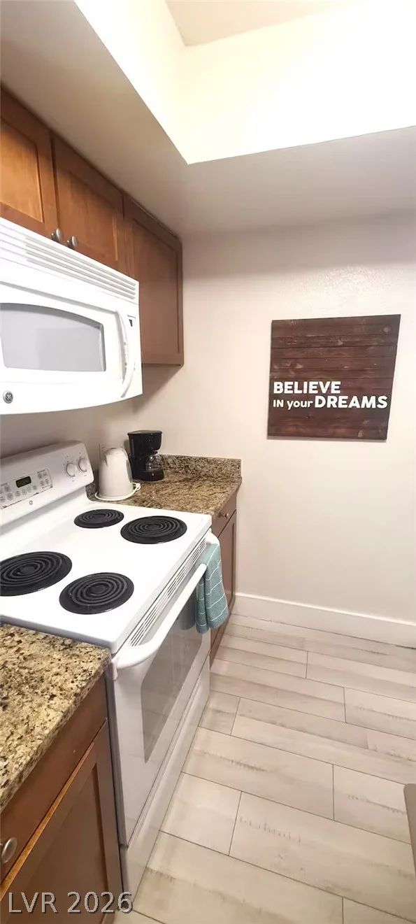 4200 Valley View, Las Vegas, NV 89103