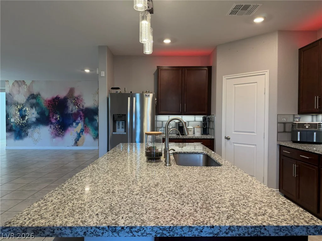 6920 Baylor Creek, North Las Vegas, NV 89086