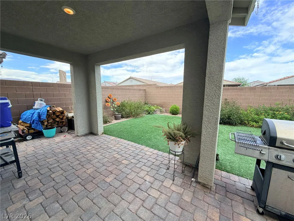 6920 Baylor Creek, North Las Vegas, NV 89086