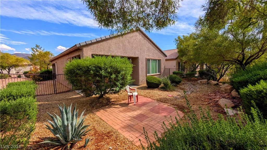 2574 Stardust Valley, Henderson, NV 89044