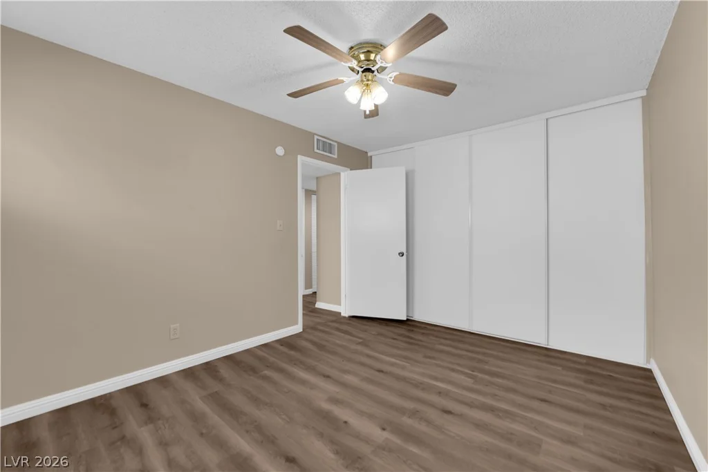 350 Desert Inn, Las Vegas, NV 89109