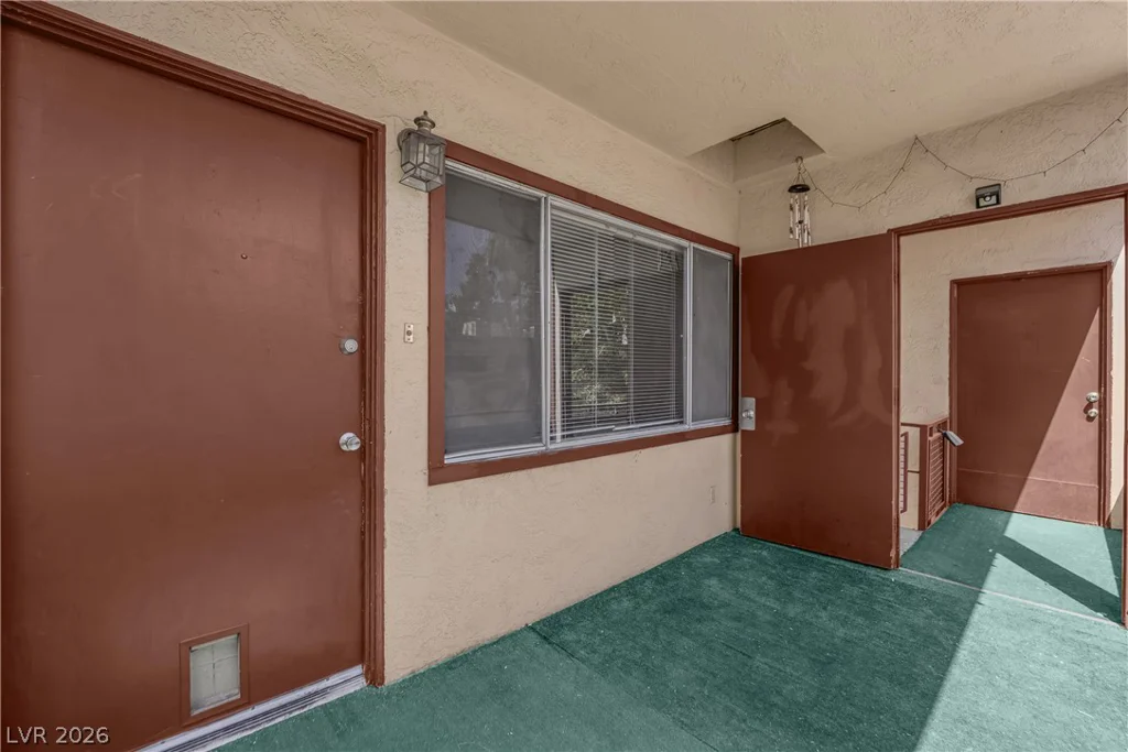 350 Desert Inn, Las Vegas, NV 89109