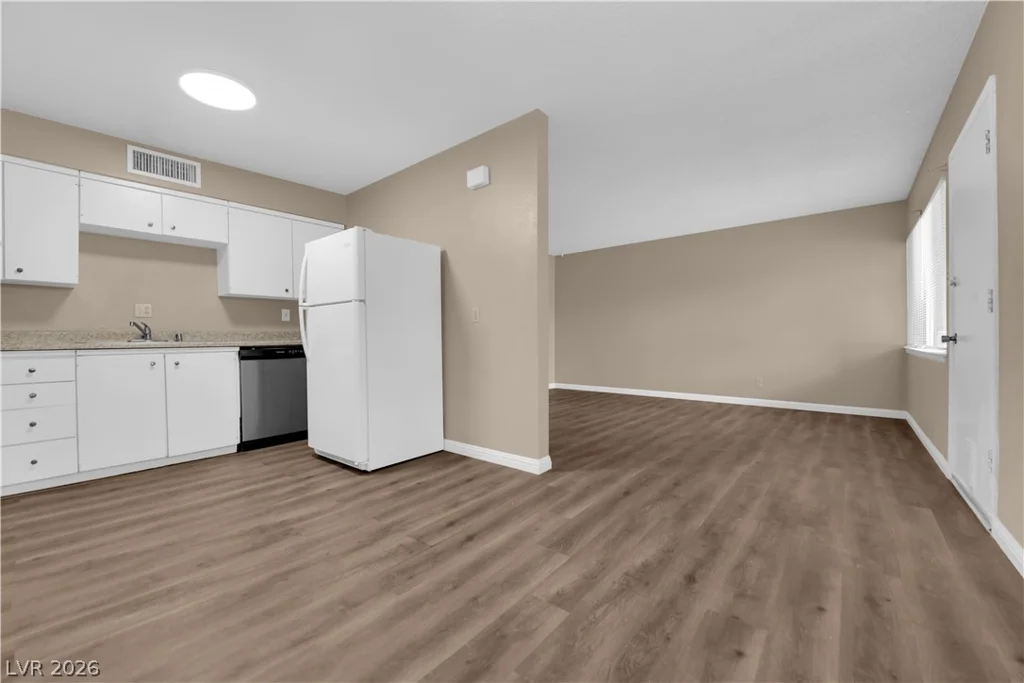 350 Desert Inn, Las Vegas, NV 89109
