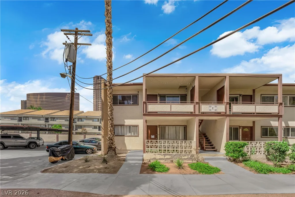350 Desert Inn, Las Vegas, NV 89109