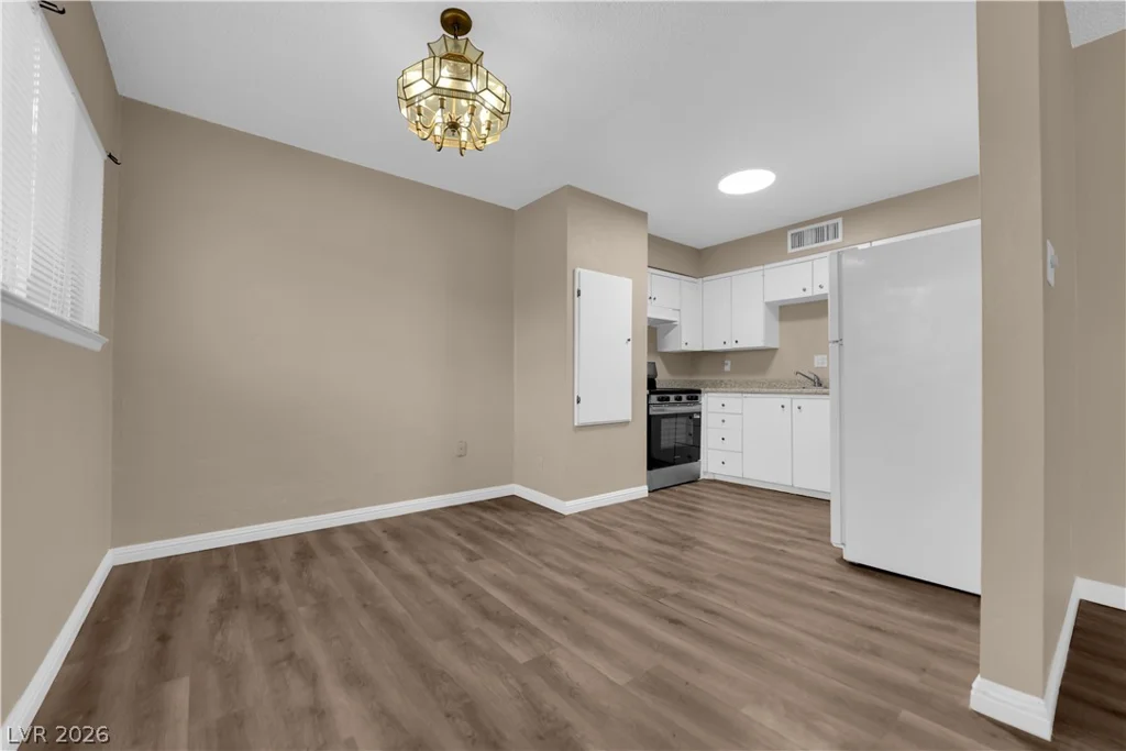 350 Desert Inn, Las Vegas, NV 89109