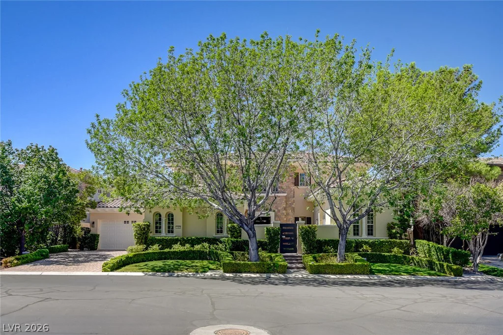 11827 Oakland Hills, Las Vegas, NV 89141