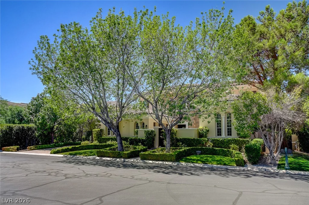 11827 Oakland Hills, Las Vegas, NV 89141