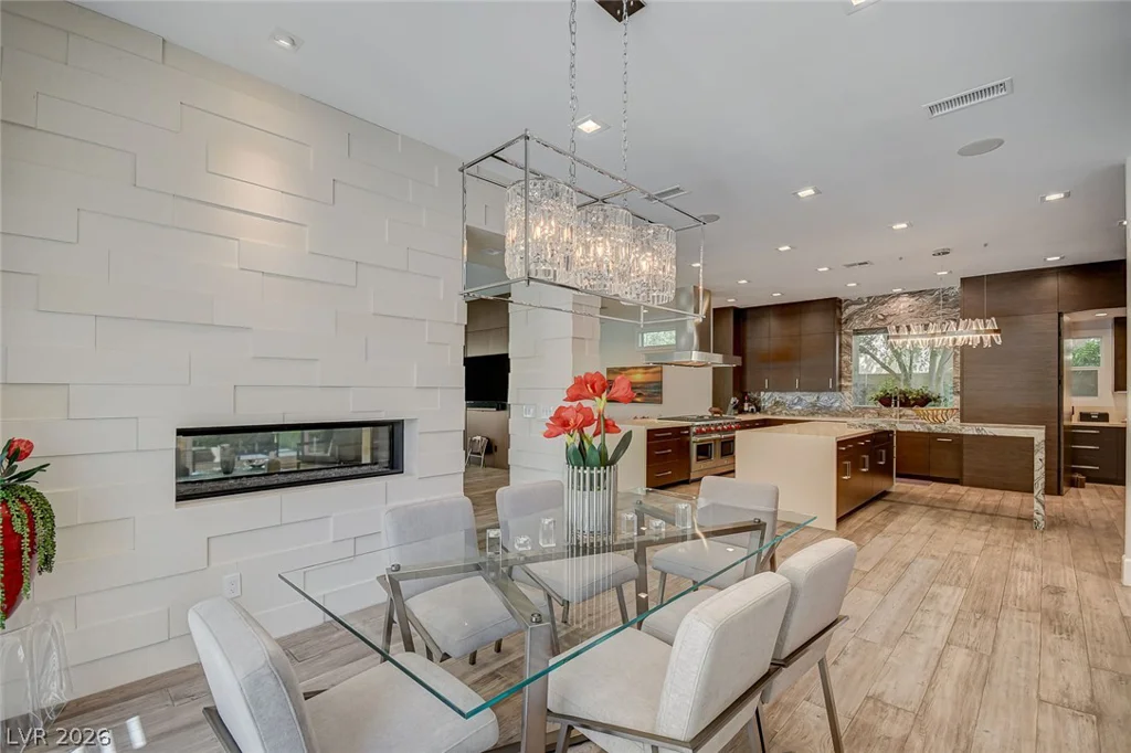 11827 Oakland Hills, Las Vegas, NV 89141