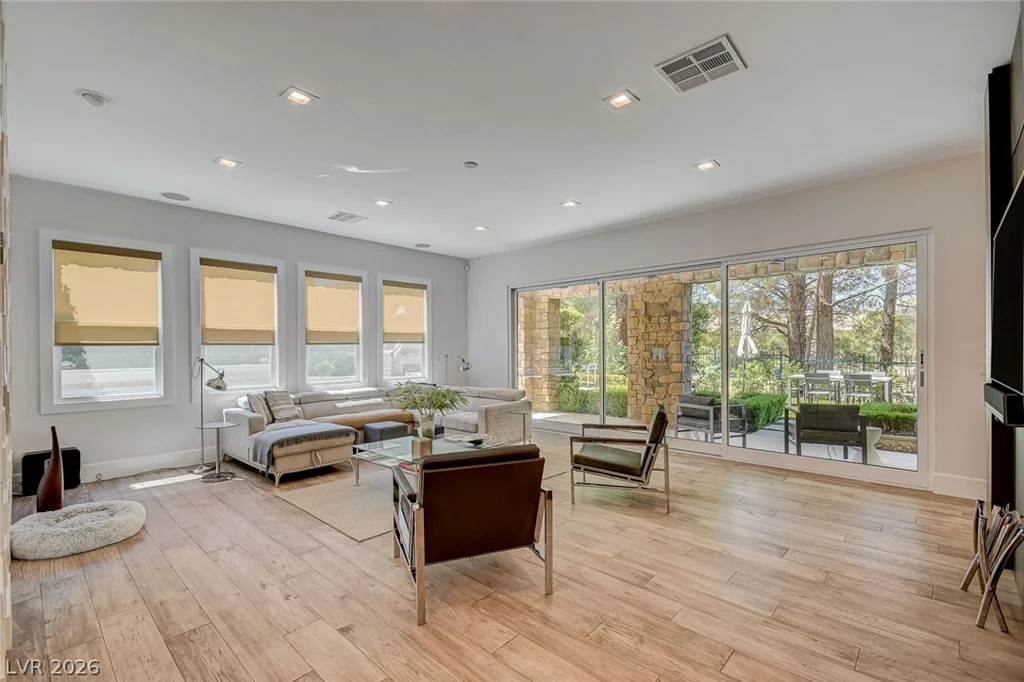 11827 Oakland Hills, Las Vegas, NV 89141