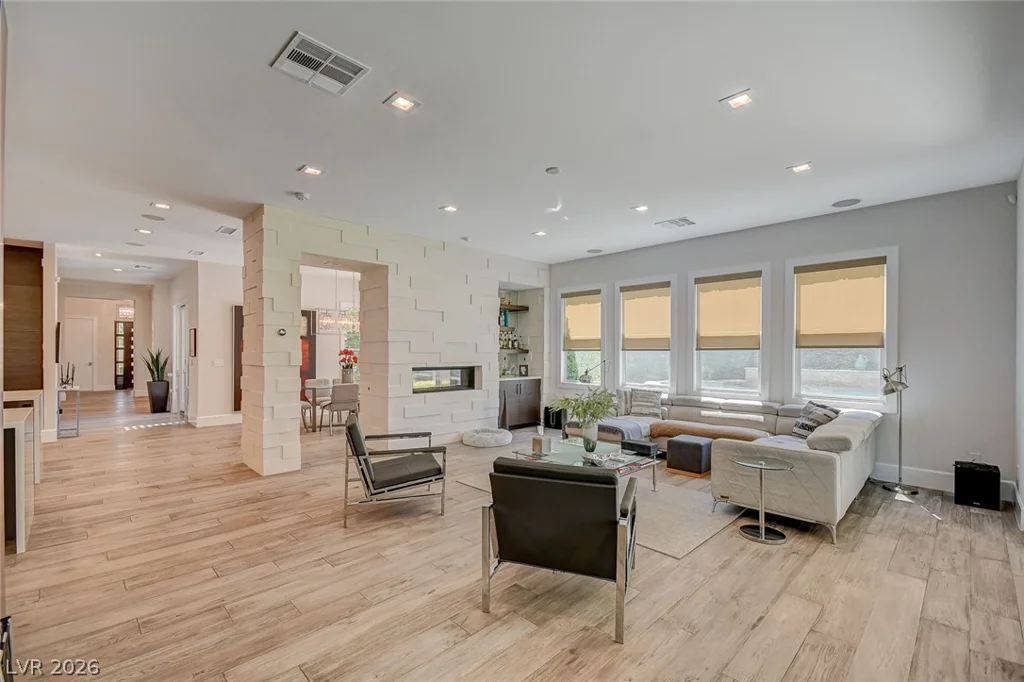 11827 Oakland Hills, Las Vegas, NV 89141