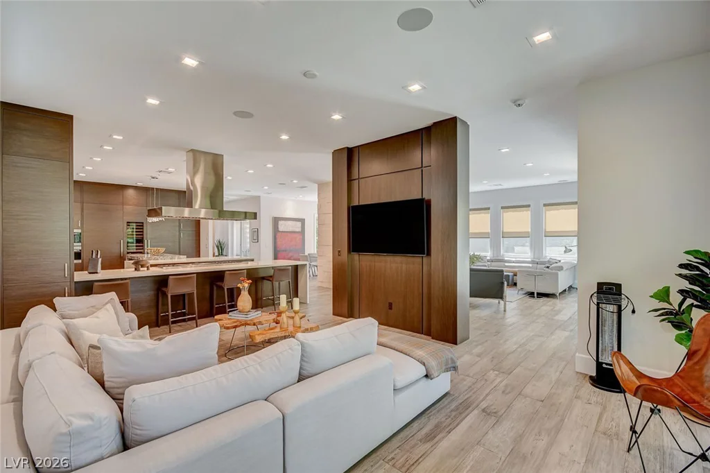 11827 Oakland Hills, Las Vegas, NV 89141