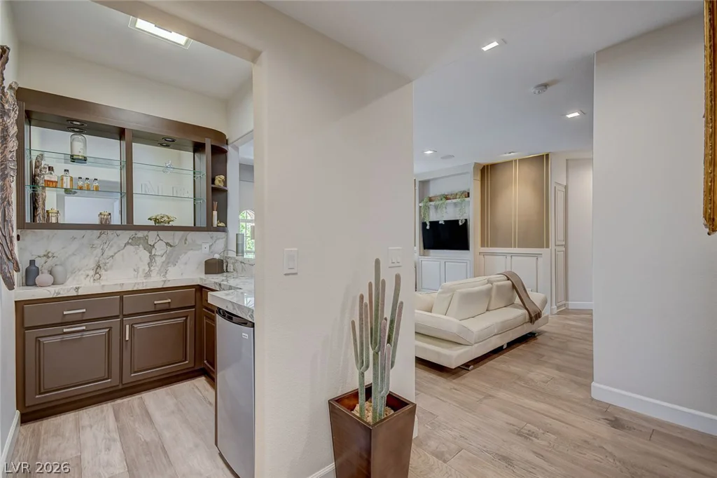11827 Oakland Hills, Las Vegas, NV 89141