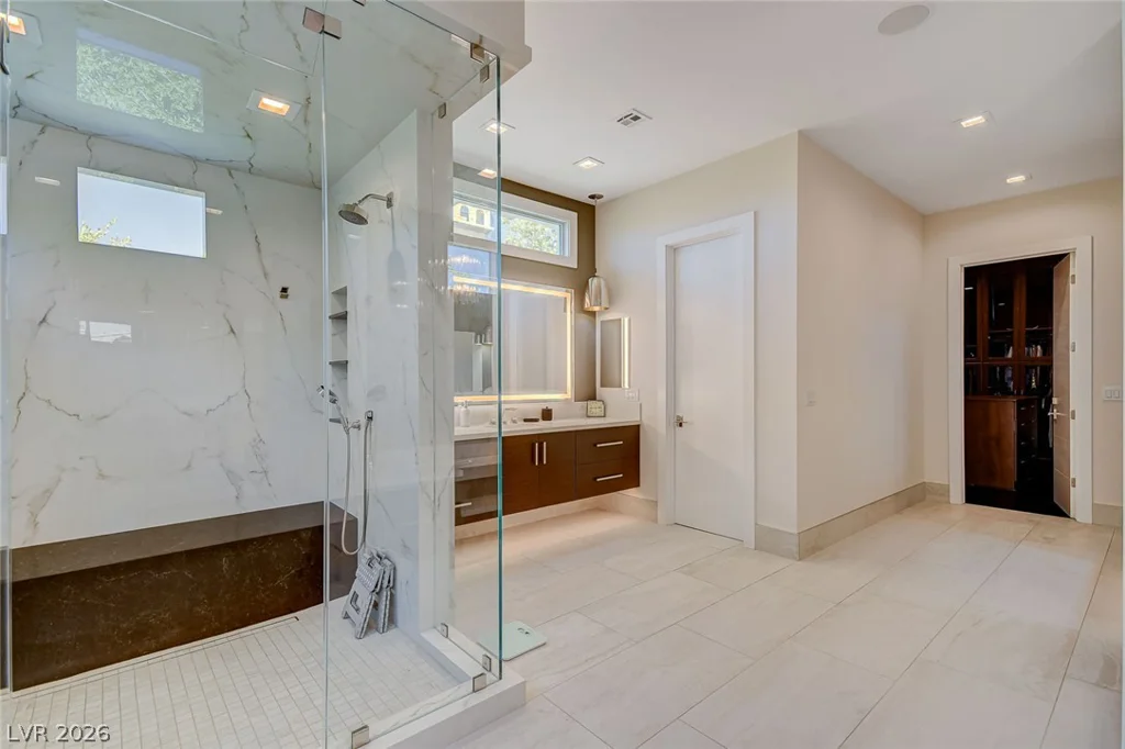 11827 Oakland Hills, Las Vegas, NV 89141