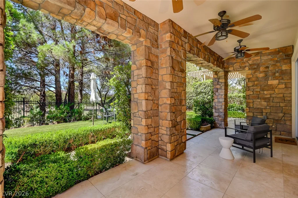 11827 Oakland Hills, Las Vegas, NV 89141