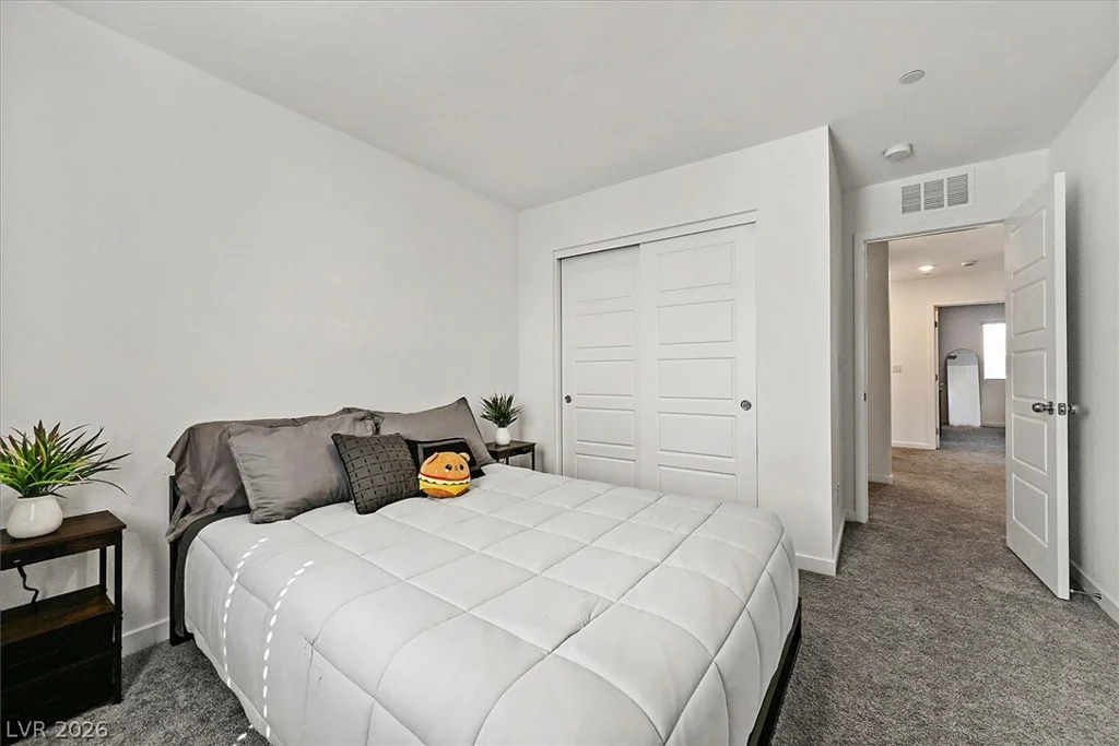 6282 Foxes Dale, Las Vegas, NV 89166