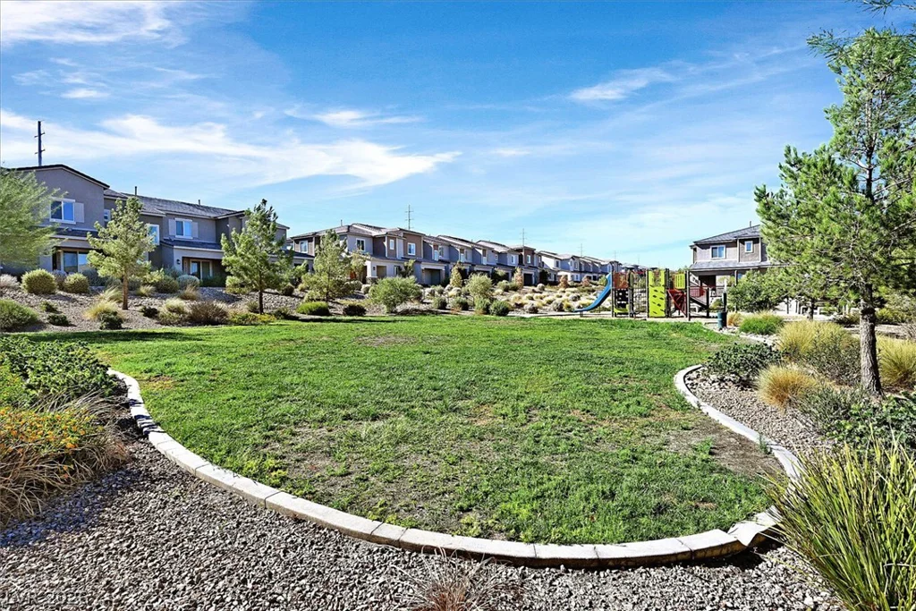 6282 Foxes Dale, Las Vegas, NV 89166