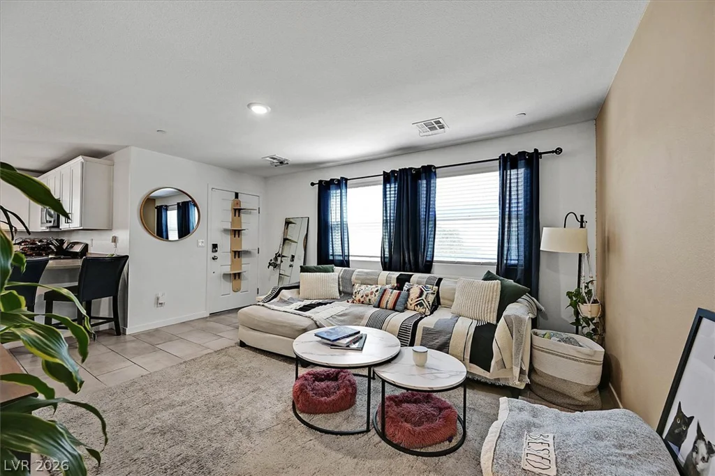 6282 Foxes Dale, Las Vegas, NV 89166
