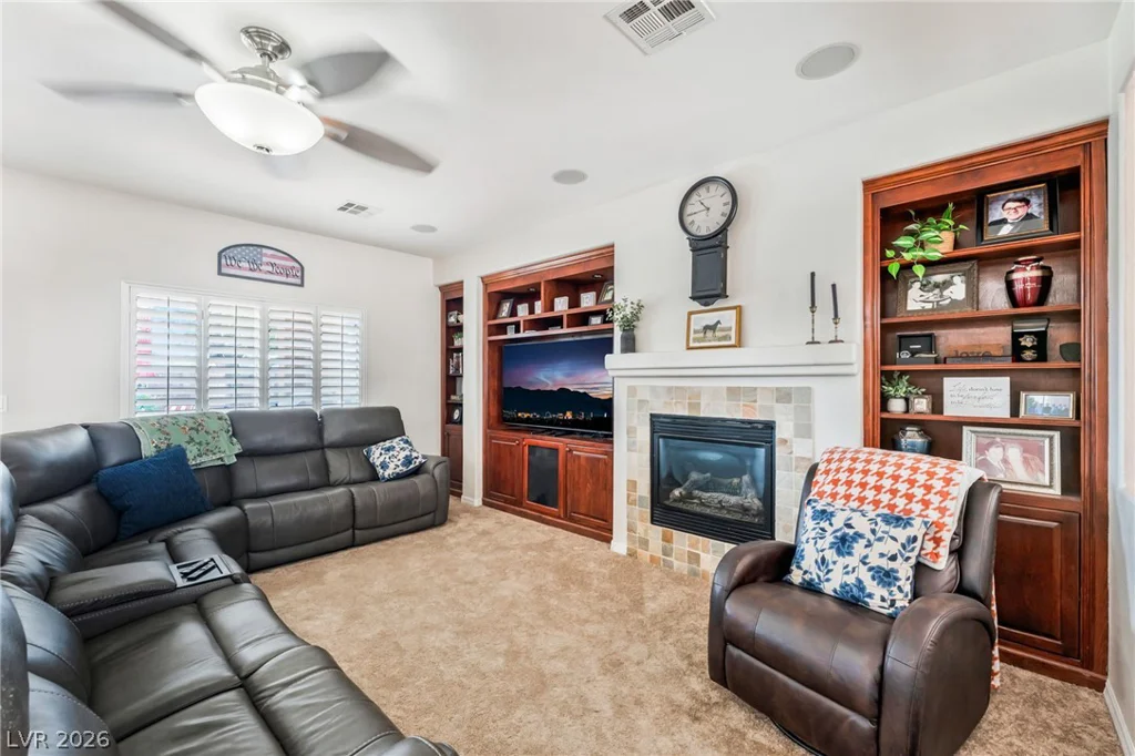 6450 Hughes Springs, Las Vegas, NV 89131