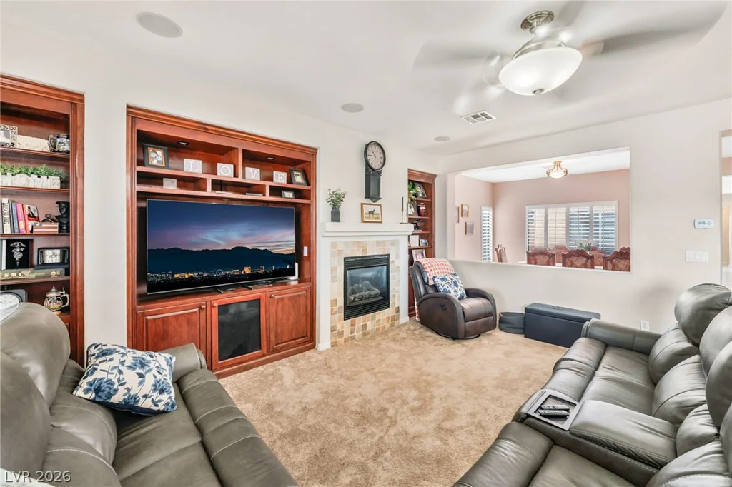 6450 Hughes Springs, Las Vegas, NV 89131