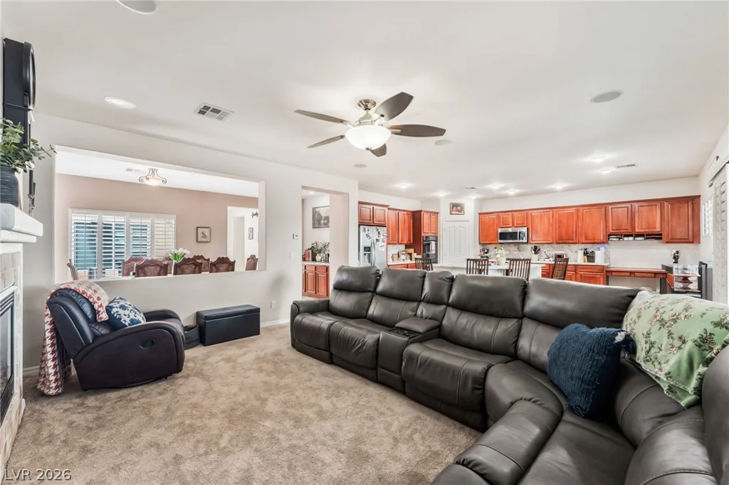 6450 Hughes Springs, Las Vegas, NV 89131