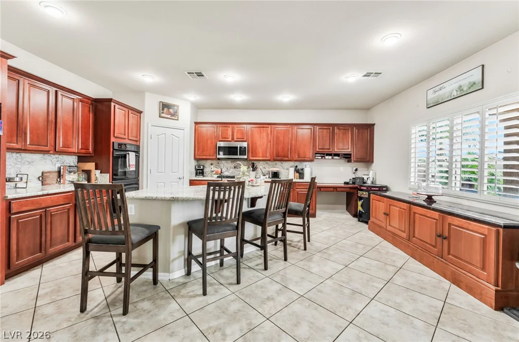 6450 Hughes Springs, Las Vegas, NV 89131