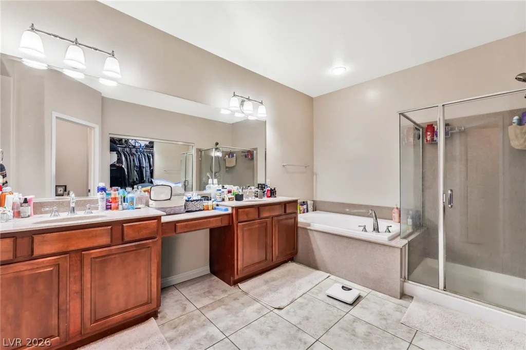 6450 Hughes Springs, Las Vegas, NV 89131