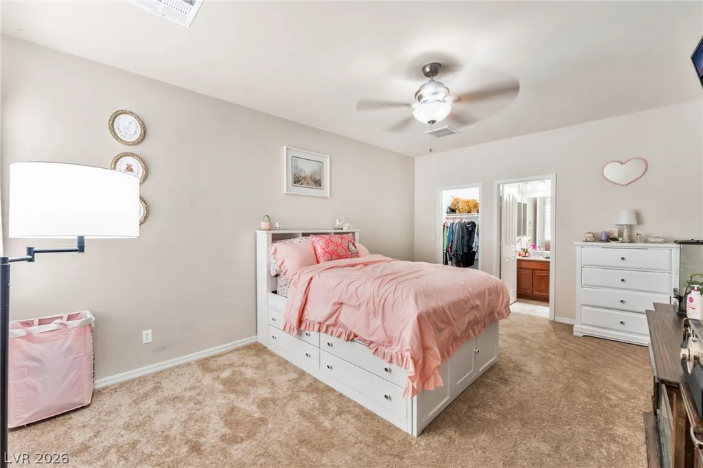 6450 Hughes Springs, Las Vegas, NV 89131