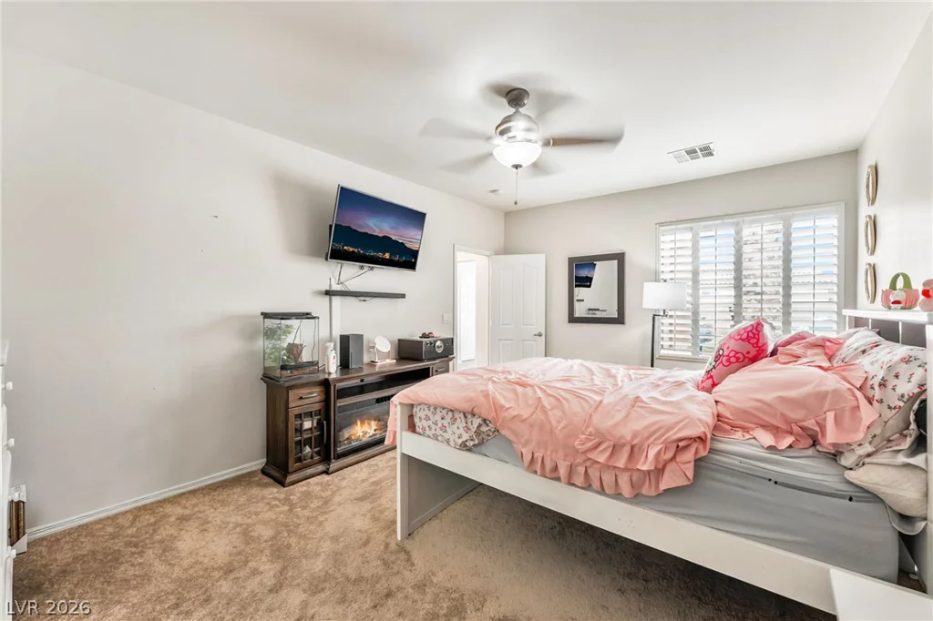 6450 Hughes Springs, Las Vegas, NV 89131
