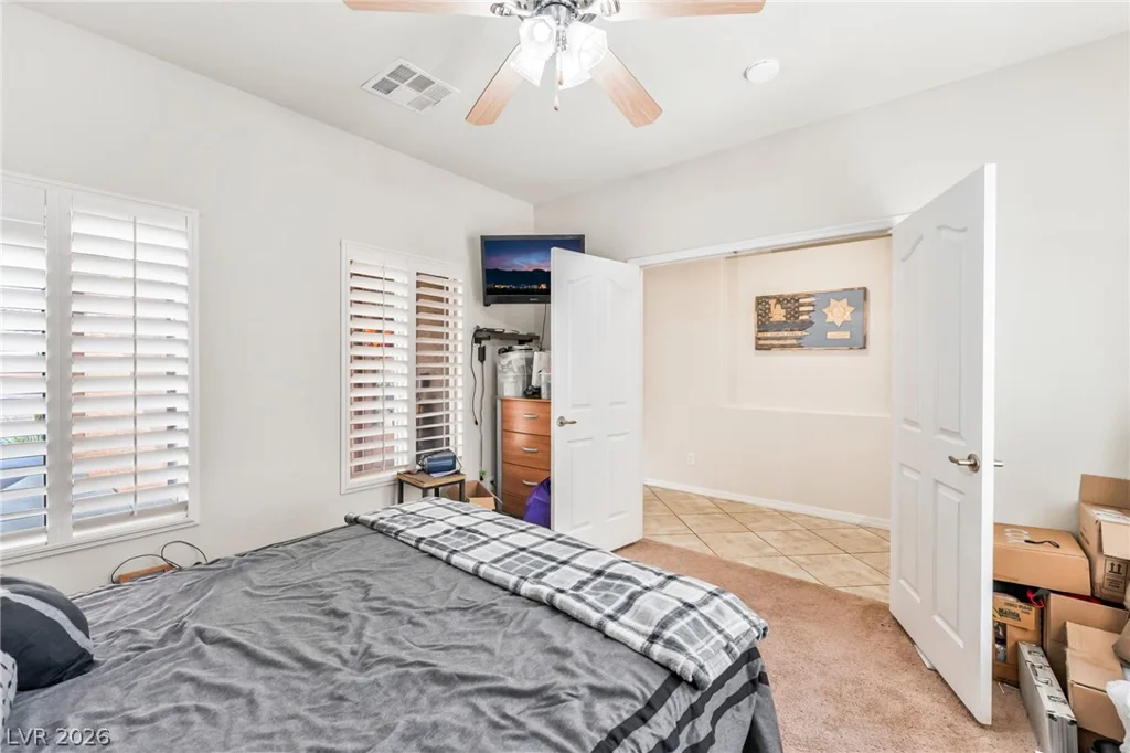 6450 Hughes Springs, Las Vegas, NV 89131