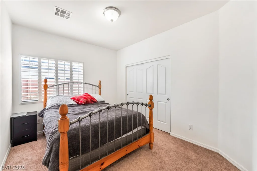 6450 Hughes Springs, Las Vegas, NV 89131