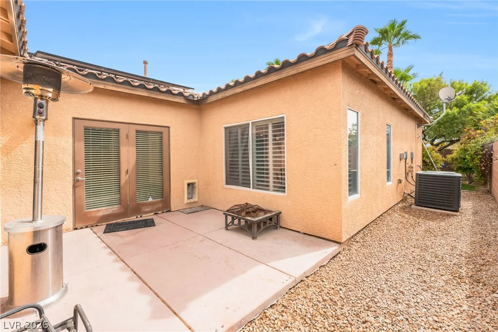 6450 Hughes Springs, Las Vegas, NV 89131