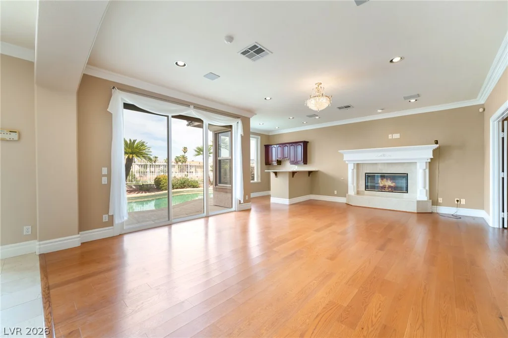 2432 Tour Edition, Henderson, NV 89074