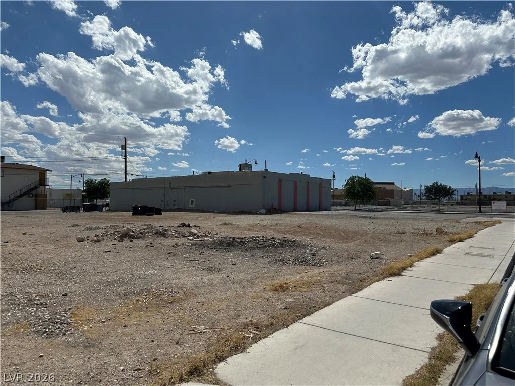 315 Monroe, Las Vegas, NV 89106