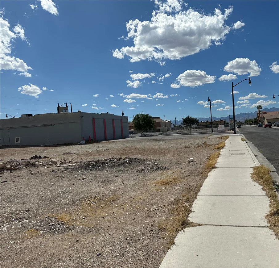317 Monroe, Las Vegas, NV 89106