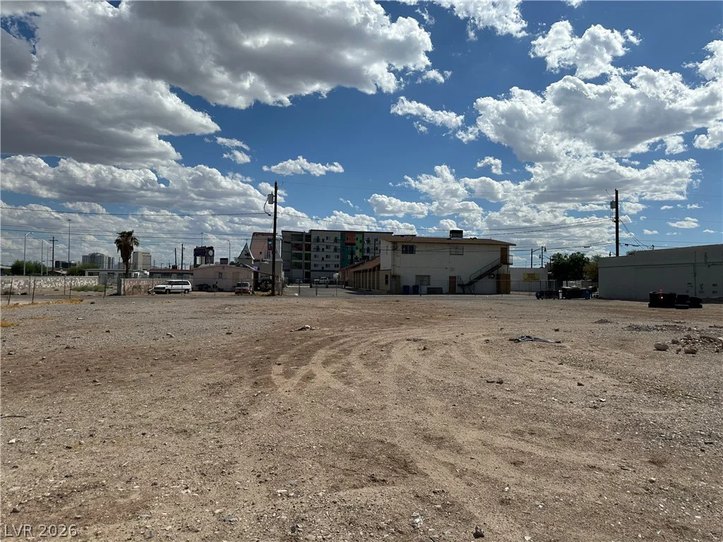 317 Monroe, Las Vegas, NV 89106