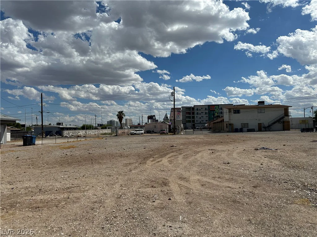 317 Monroe, Las Vegas, NV 89106