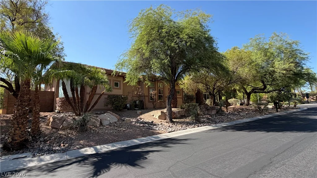 490 Toucan Ridge, Henderson, NV 89012