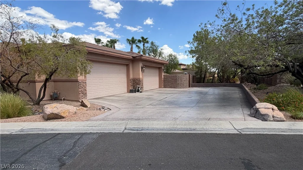 490 Toucan Ridge, Henderson, NV 89012
