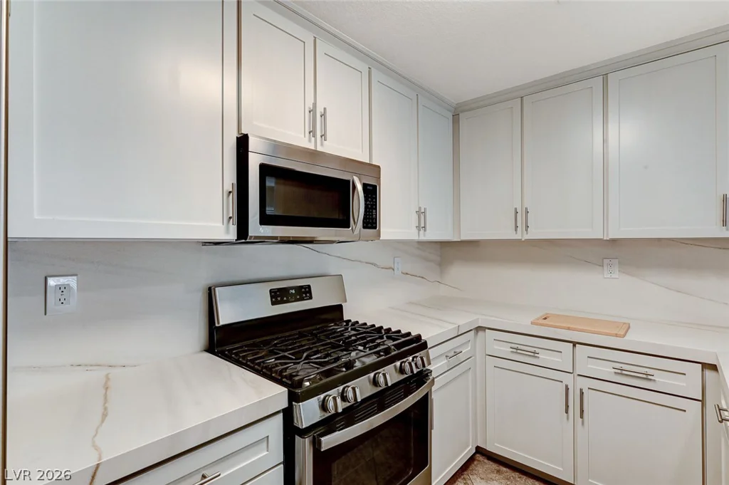 2633 Durango, Las Vegas, NV 89117