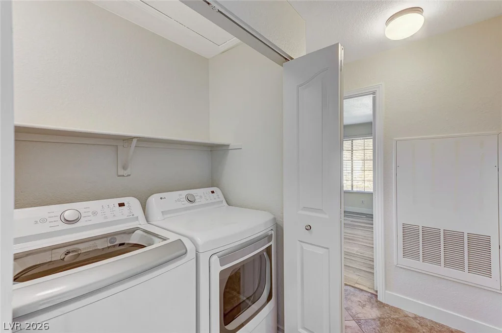 2633 Durango, Las Vegas, NV 89117