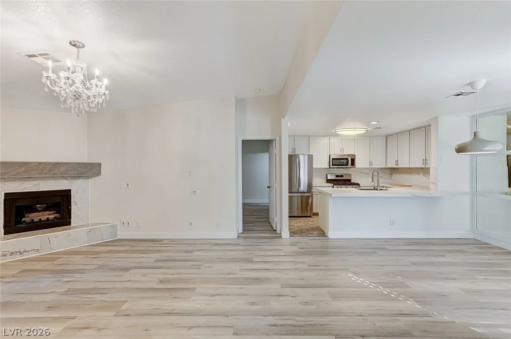 2633 Durango, Las Vegas, NV 89117